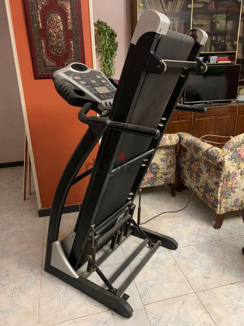 Treadmills مشاية بالكهرباء استعمال خفيف جدا 0