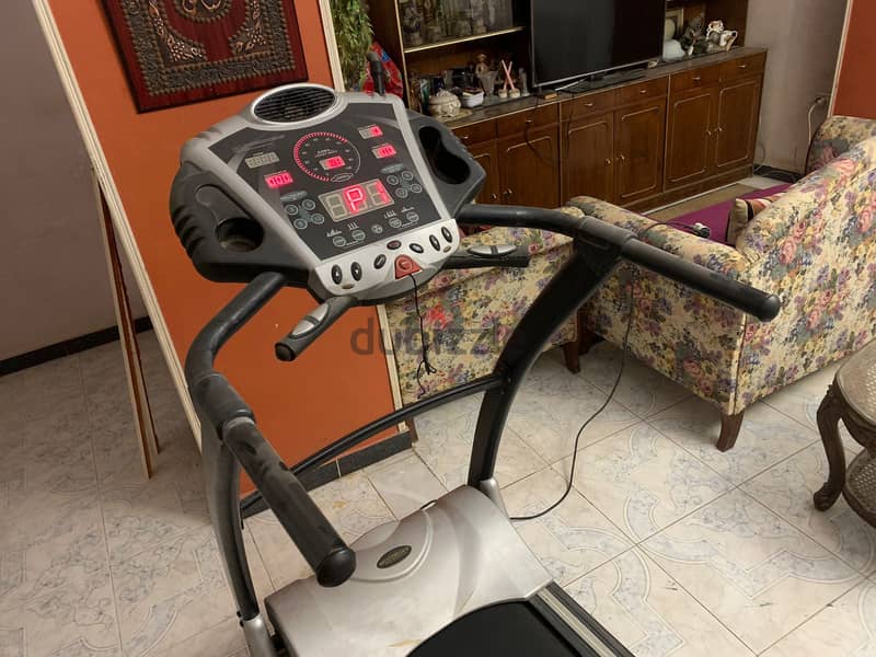 Treadmills مشاية بالكهرباء استعمال خفيف جدا 1