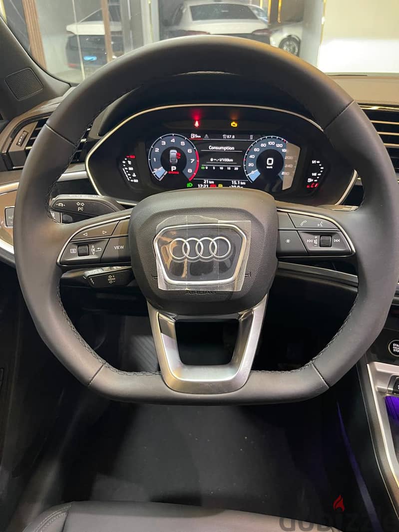 Audi Q3         اودي كو 3 3