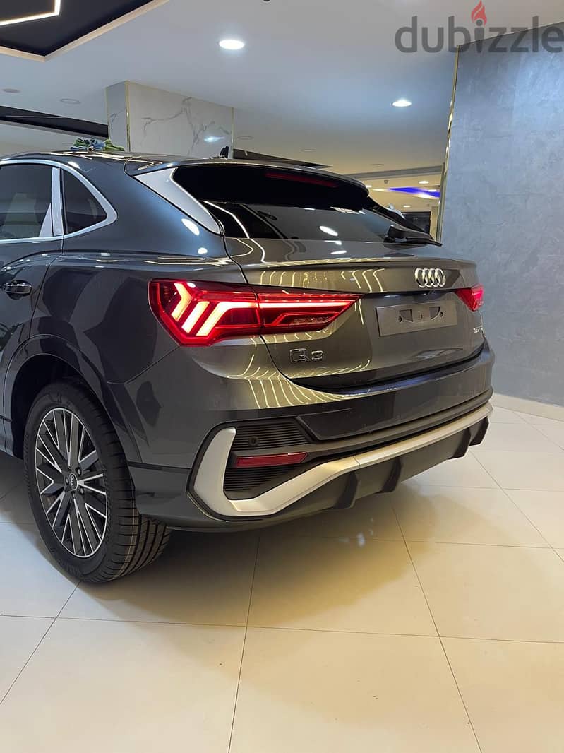 Audi Q3         اودي كو 3 5