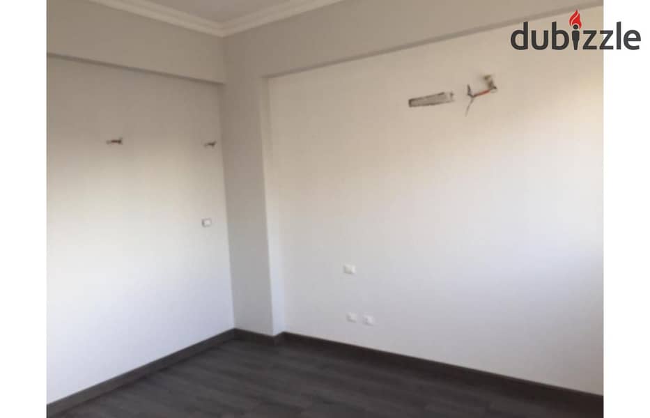 Apartment For sale,216m in Mountain View Hyde Park Compound 6