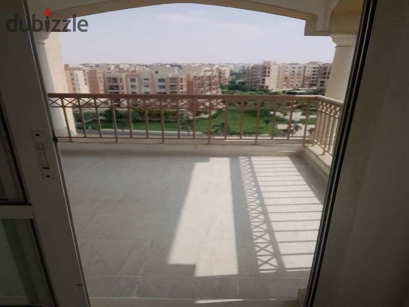 In Madinaty, an apartment for rent, 208 sqm, with an open view, will not be repeated, in front of the Food Court, the Club, and the Exhibition Market, 12