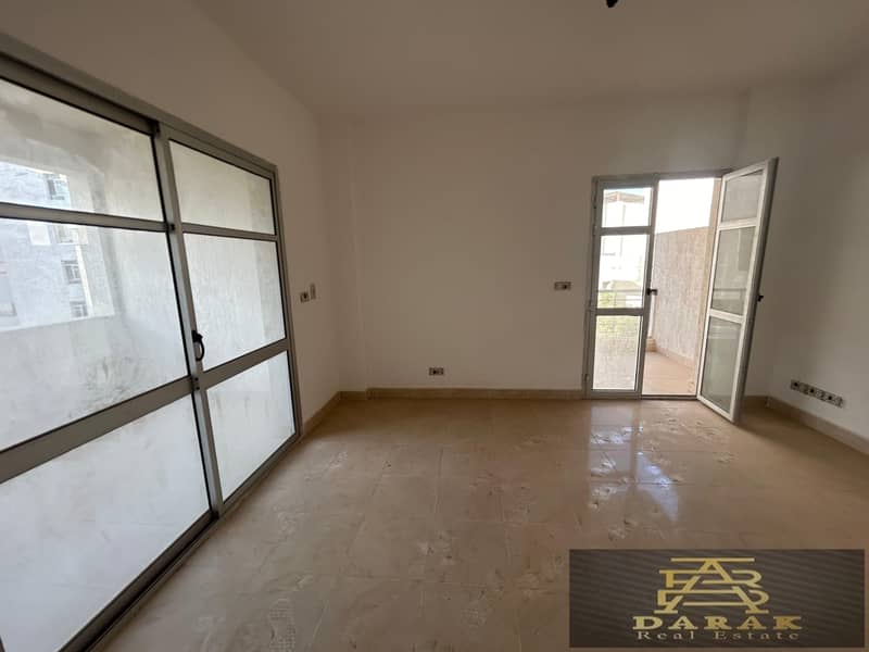 "Apartment for sale in Madinaty, 200 sqm, in the most prestigious phase B8, garden view. " 9