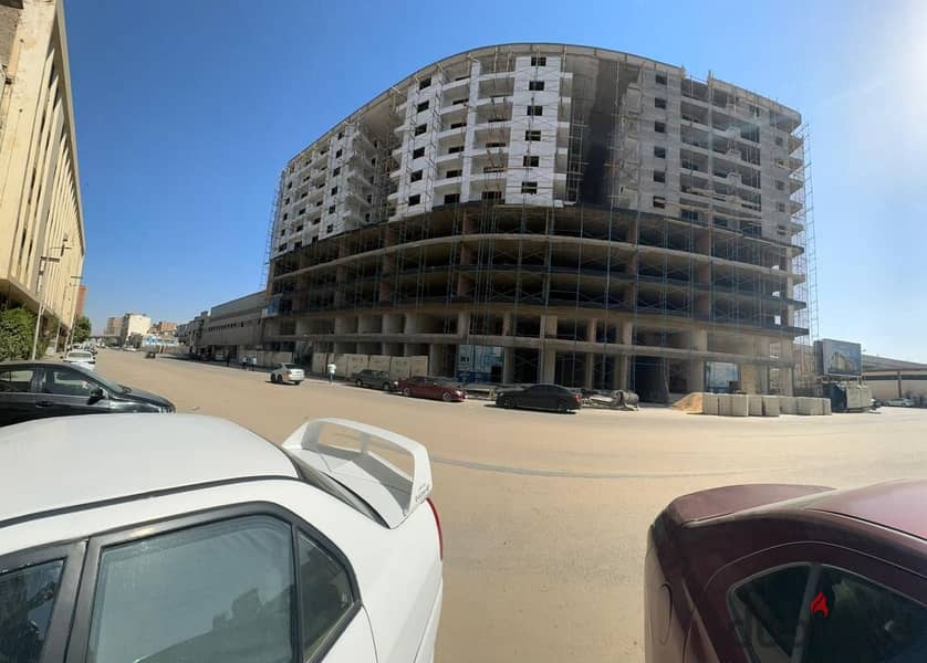 Office for sale, 160 m in front of the Saudi Hospital, directly on the Taha Hussein and Joseph Tito axis, immediate receipt. 2