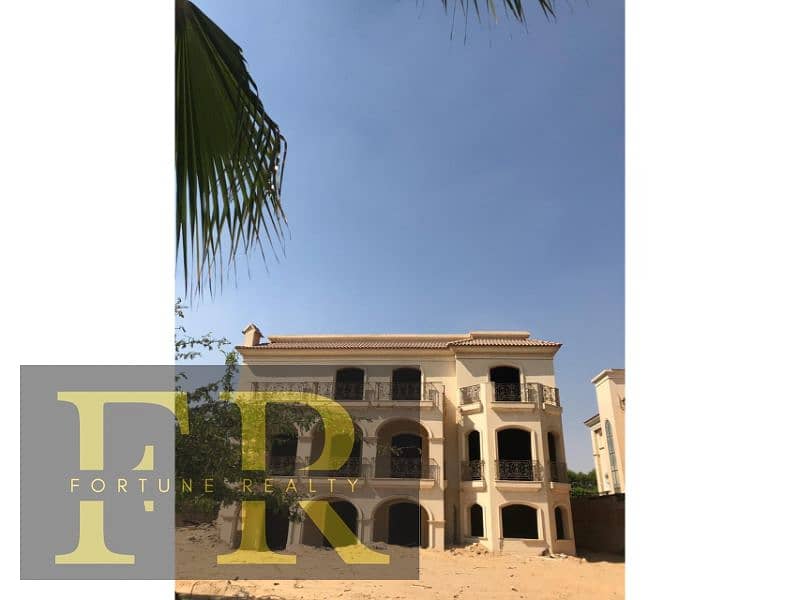 Villa 861 m with Prime location for sale in Villar compound - north teseen (phase 1) 2