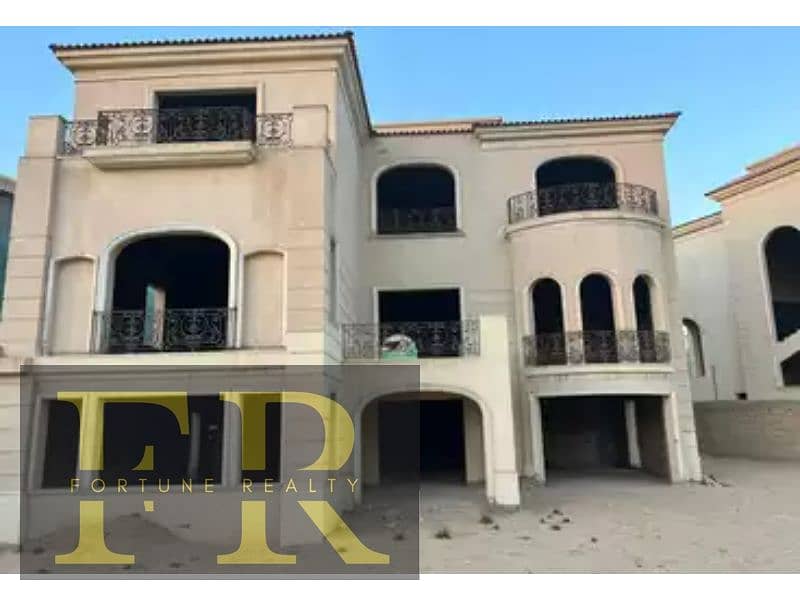 Villa 861 m with Prime location for sale in Villar compound - north teseen (phase 1) 5