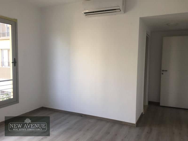 Prime location Apartment in Palm parks October, fully finished with Acs,2 (1master bedroom),2 bathrooms 9