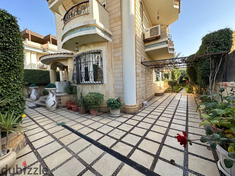 Separate villa 700 sqm in Golden Heights Super Lux compound 1