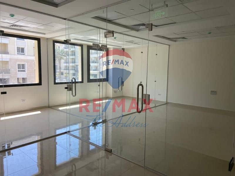 Administrative office for rent, 108 SQM, fully finished - Mivida 4