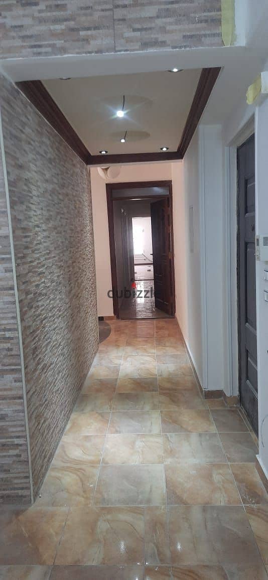 Duplex for rent with kitchen and air conditioners, Narcissus Villas , near the 90th Street and Fatima Al-Sharbatly Mosque    With a private entrance 8