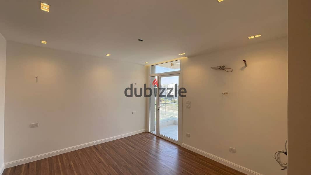 Apartment for rent with ACs and the best view in Hyde park 3