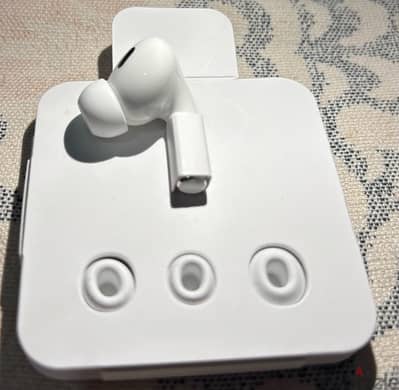 AirPods pro 2nd generation Right side only