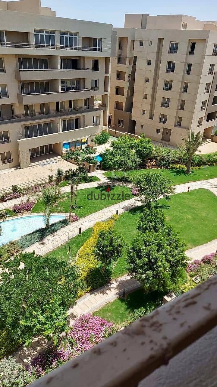 Apartment 136m the square New Cairo price 5.300. 000 2