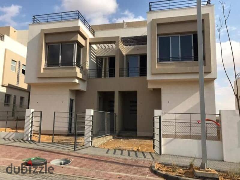 توين هاوس 385متر للبيع بموقع متميز جدا فى بالم هيلز نيو كايرو Palm Hills New Cairo  استلام فورى ريسيل 0