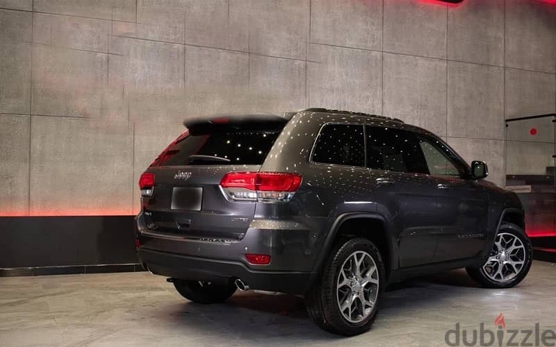 Jeep Grand Cherokee 2022 5