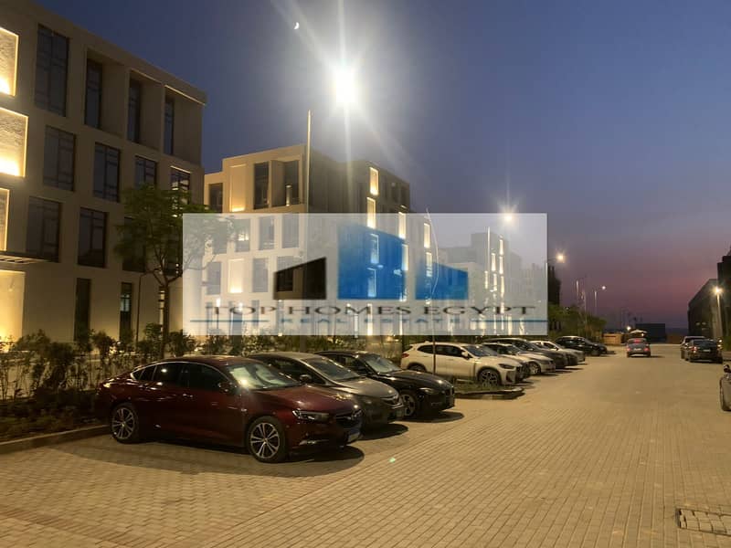 Office Space for rent 129 SQM fully finished with ACs in District 5 - New Cairo 2