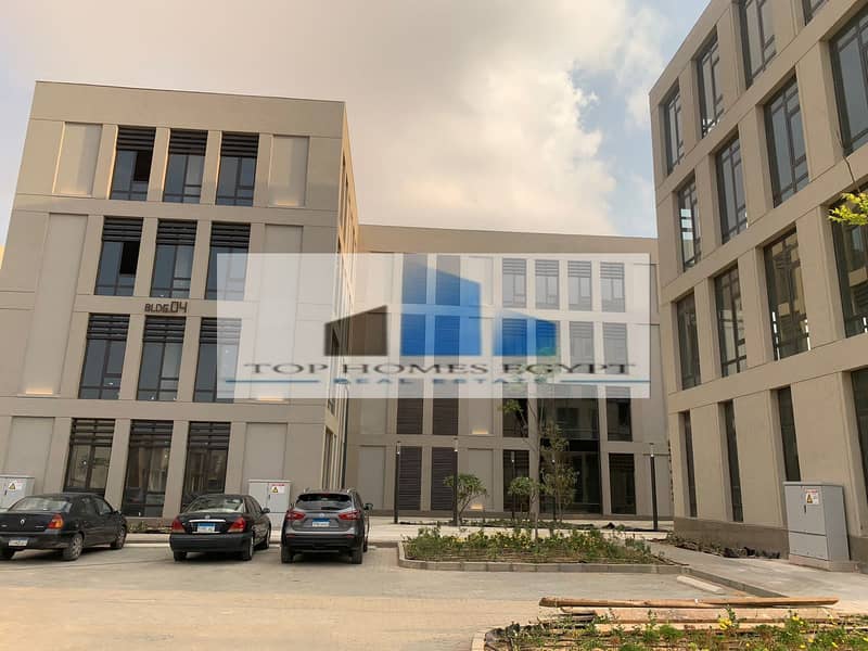 Office Space for rent 129 SQM fully finished with ACs in District 5 - New Cairo 4