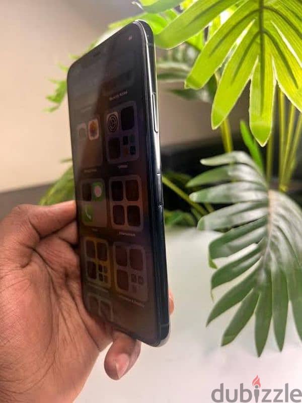 Iphone 11 pro max 2