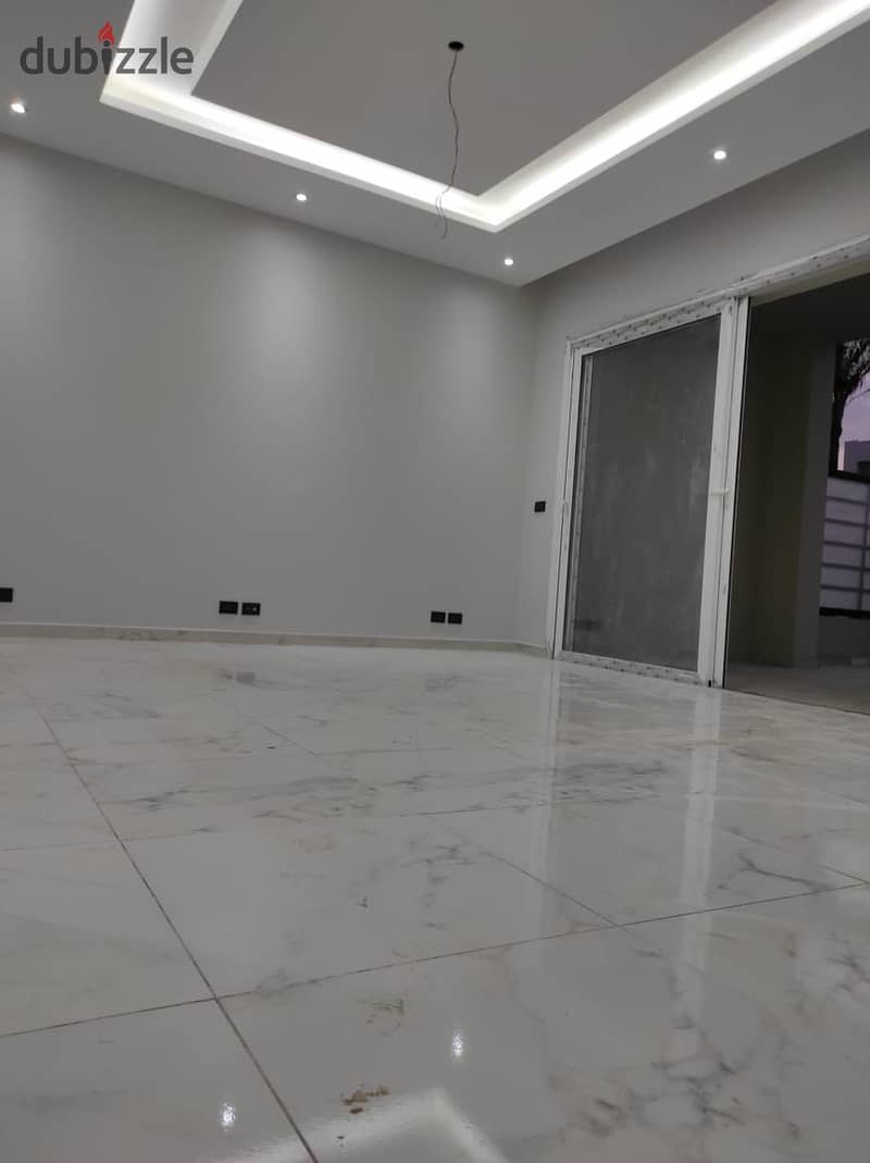 town house 250m for rent in hyde park new cairo with kitchen and ac`s prime location under market price 12