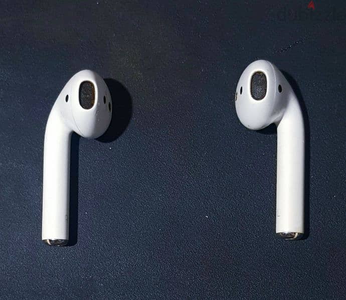 apple earpods 1st century 2