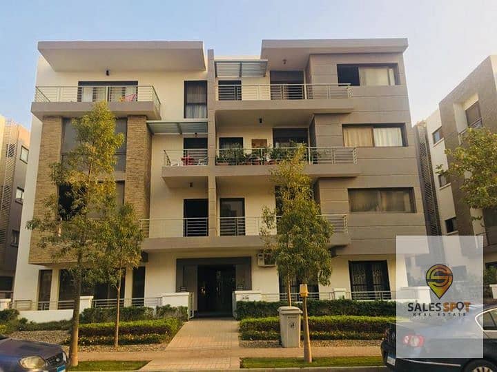 With a 5% down payment, a 133 sqm two-bedroom apartment for sale in Taj City, First Settlement, directly in front of the airport and near Al-Rehab 8