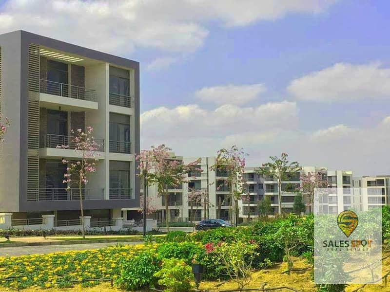 With a 5% down payment, a 133 sqm two-bedroom apartment for sale in Taj City, First Settlement, directly in front of the airport and near Al-Rehab 10