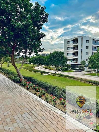 With a down payment of 480 thousand, a 129 sqm apartment for sale, prime location in Taj City Compound, near Nasr City