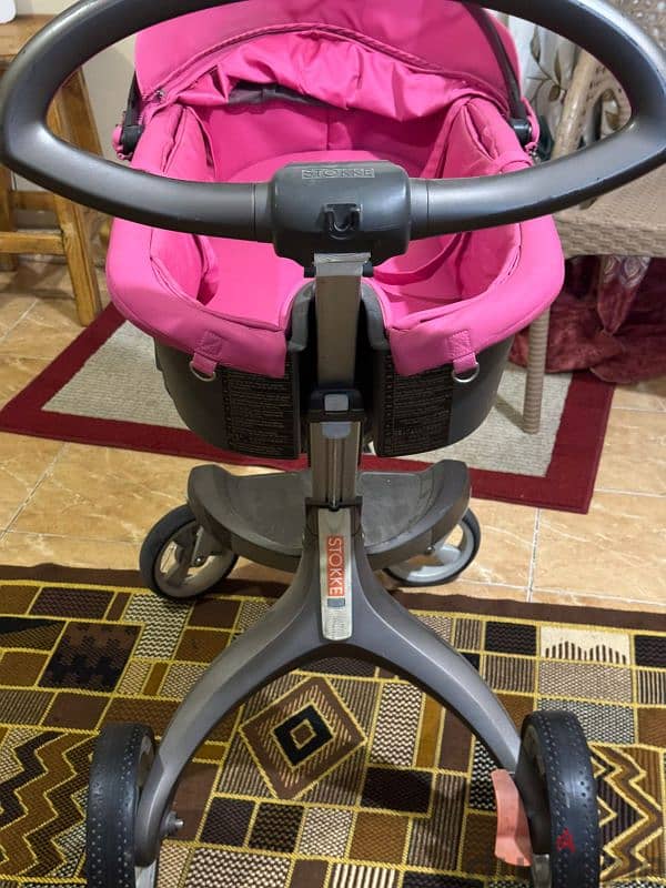 عربة اطفال STOKKE متكامله بشنطة السفر ومقعد السياره 5