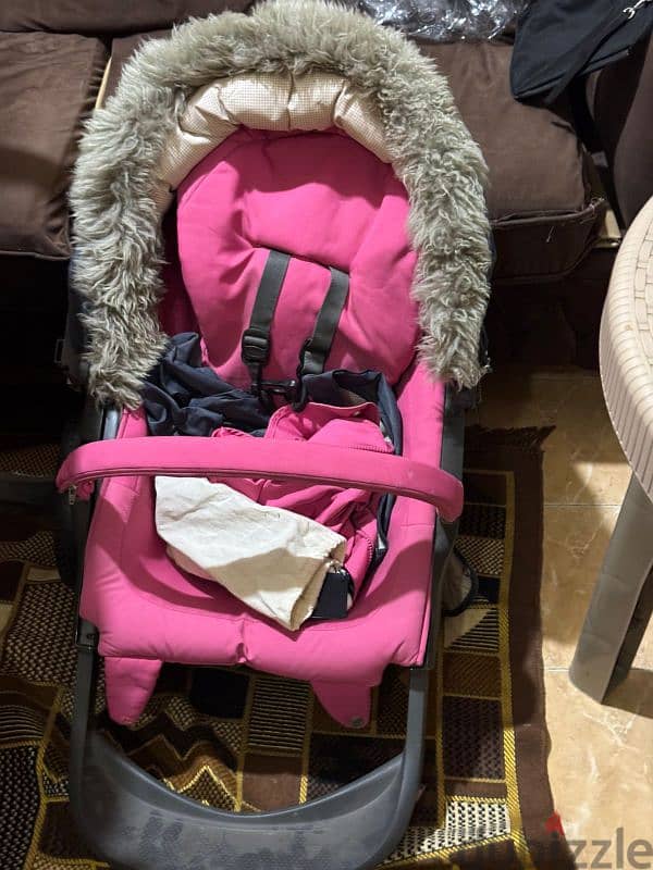 عربة اطفال STOKKE متكامله بشنطة السفر ومقعد السياره 9