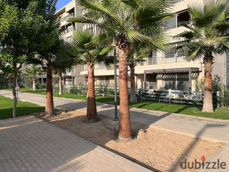 شقة للبيع في مستقبل سيتي كمبوند Capital Gardens مساحه 155 متر 2