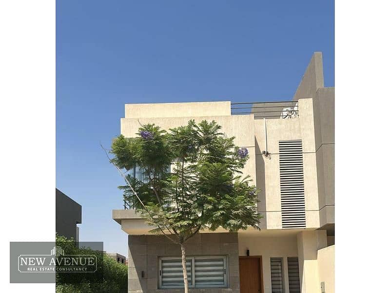 Town house corner for sale in Palm parks 10