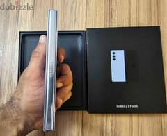 Samsung Galaxy Z Fold 5