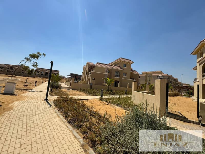 villa for sale in maadie view, townhouse corner, immediate delivery, central park view, 350 sq 6