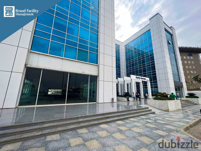 Fully finished Headquarter for rent 1000m with a private entrance directly on the North 90th 3