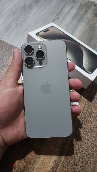 iphone 15 pro max 512 natural titanium استخدام اسبوع 11