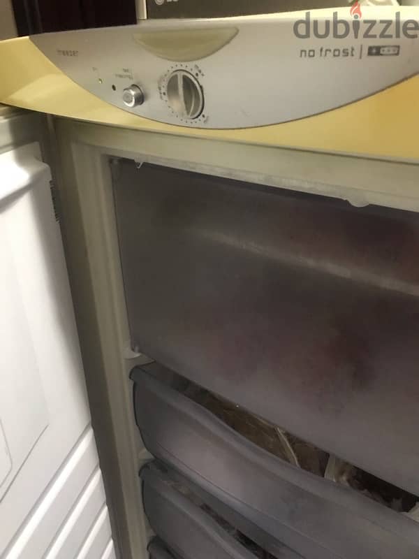 Whirlpool Deep Freezer 3