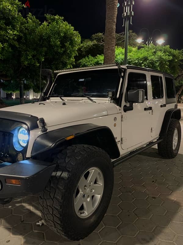 Jeep Wrangler 2011 Brand new 5