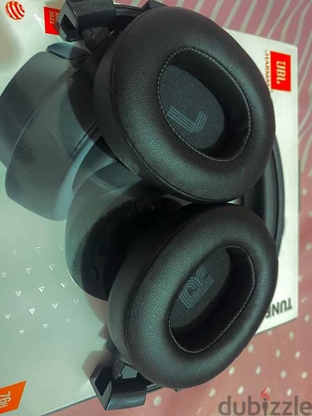 JBL Tune 720Bt Wireless Over Ear Headphones  لم تستخدم 4