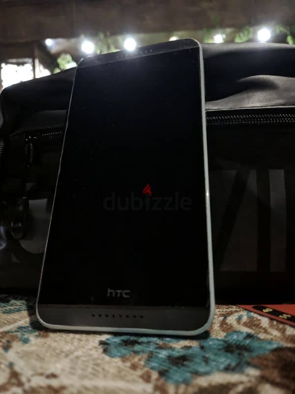 HTC Desire 820s dual sim 0