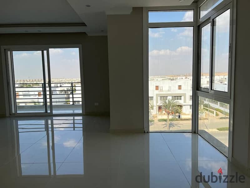 lowest price Semi furnished apartment 213m for rent Hyde Park new cairo 6