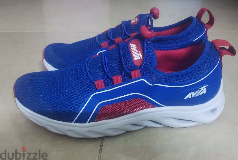 كوتشي Avia فيرست كوبي 2