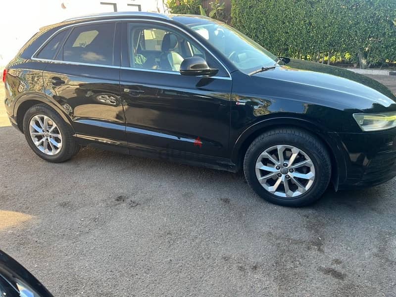 Audi Q3 2015 4