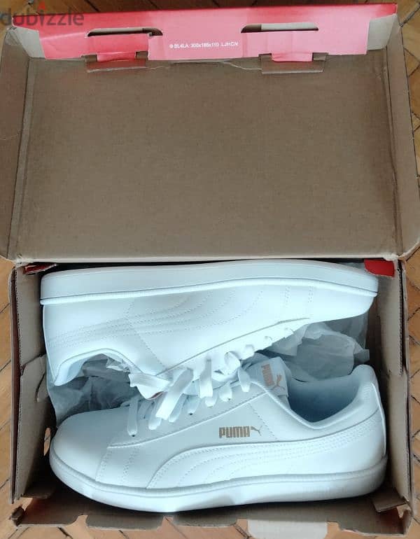 Available Puma white up shoes original with box size 41 Eu , 26.5 cm 1