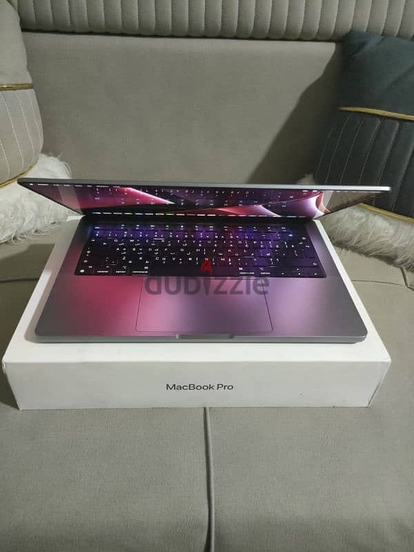 MacBook pro M1 pro 14 inch Open Box 4