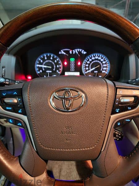 Toyota Land Cruiser 2017 3