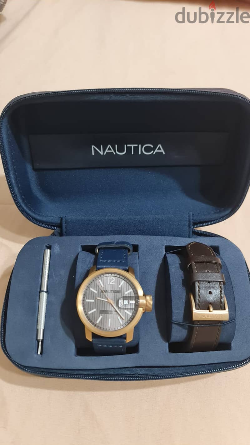 Brand New Nautica Original Watch – Comes with 2 Genuine Leather Straps 4