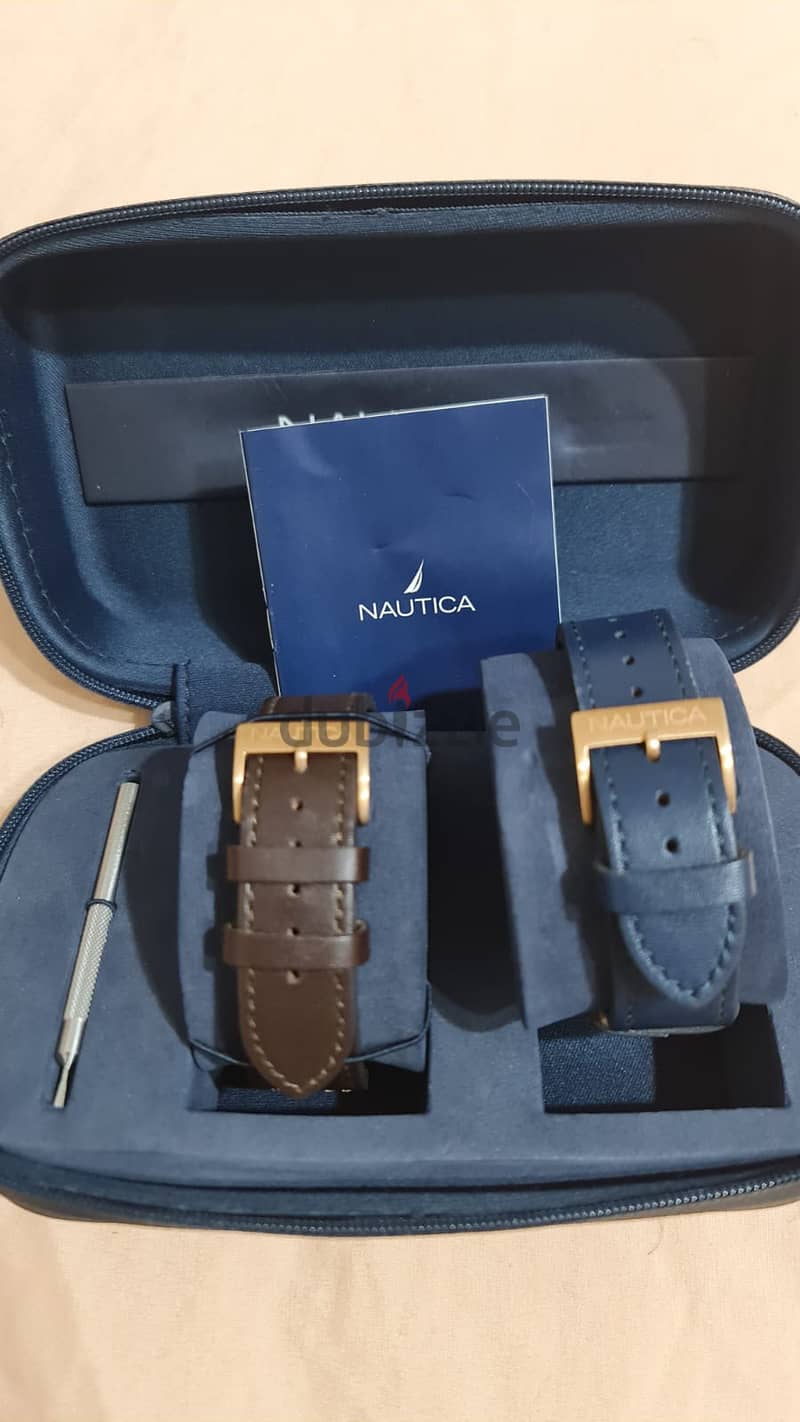 Brand New Nautica Original Watch – Comes with 2 Genuine Leather Straps 8