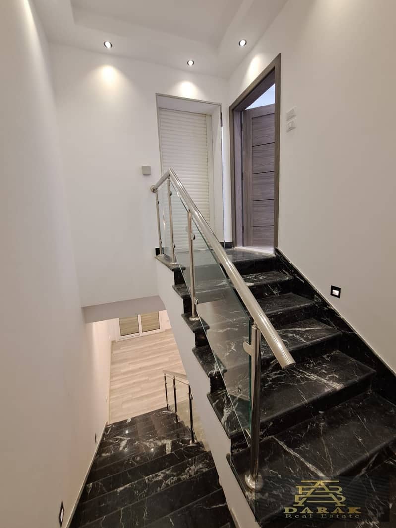 ultra lux townhouse with ac's and kitchen for rent 13