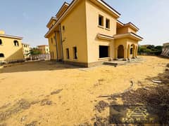 Huge Villa for sale, great price!