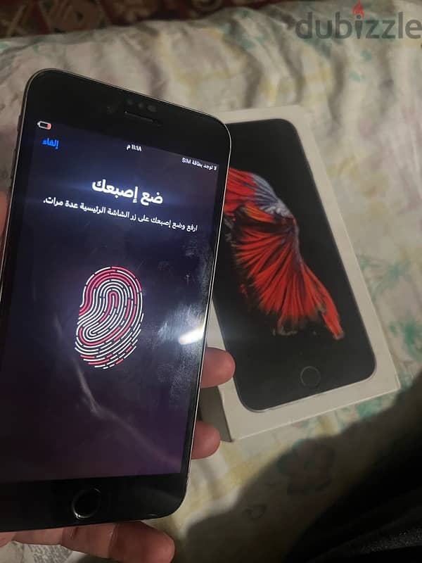 موبايل 6s plus مساحه ٦٤ بطاريه ١٠٠٪؜ لسه متغيره معاه كرتونه بصمه طلقه 4